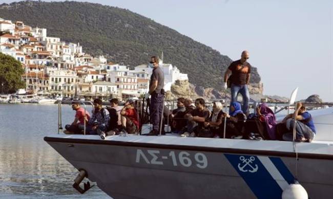 Τώρα σωθήκαμε! – Τουρκία: Συνελήφθησαν 150 λαθρομετανάστες πριν φτάσουν στη Λέσβο