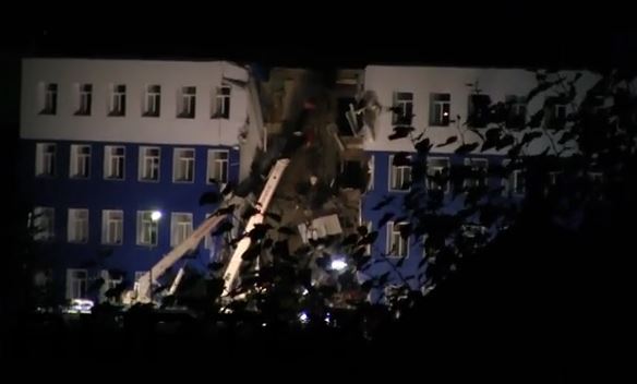 Κατέρρευσε στρατώνας στη Ρωσία – 23 νεκροί (vid)