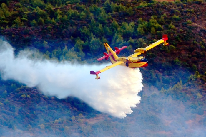 Ατύχημα CL-215: Η ΑΠΙΣΤΕΥΤΗ αναγκαστική προσγείωση που πραγματοποίησαν οι δύο πιλότοι της ΠΑ (φωτογραφίες)