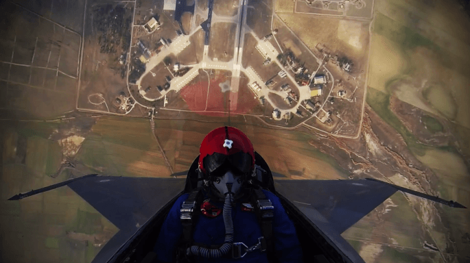 Eντυπωσιακό βίντεο: Πακιστανικό F-16 στα 15.000 πόδια σε 45 δευτερόλεπτα (vid)
