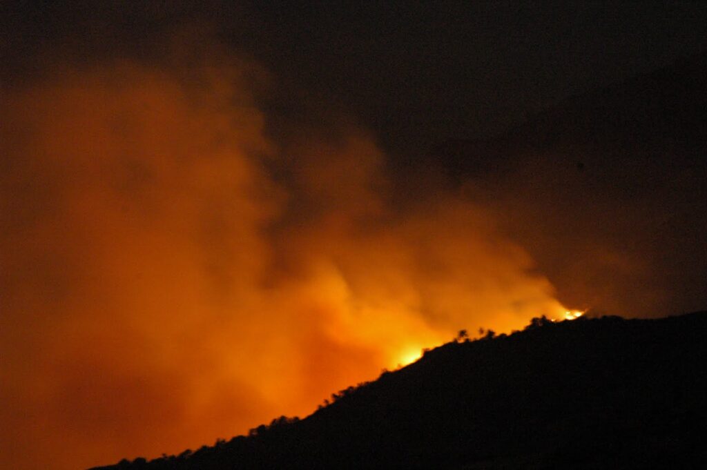 Φωτιά στον Ασπρόπυργο