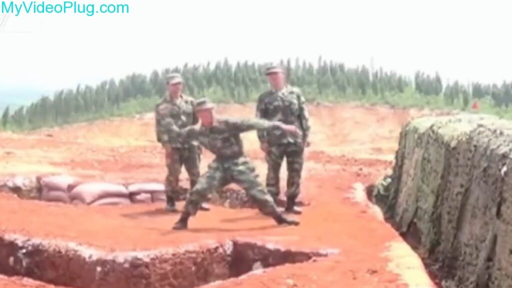 Δείτε τι συνέβη όταν απασφαλισμένη χειροβομβίδα ξέφυγε από το χέρι στρατιώτη στην Κίνα [βίντεο]