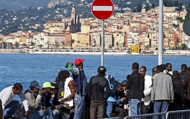 Αποβιβάζονται στη Σητεία οι λαθρομετανάστες που είχαν εντοπιστεί νοτιοανατολικά της Κρήτης