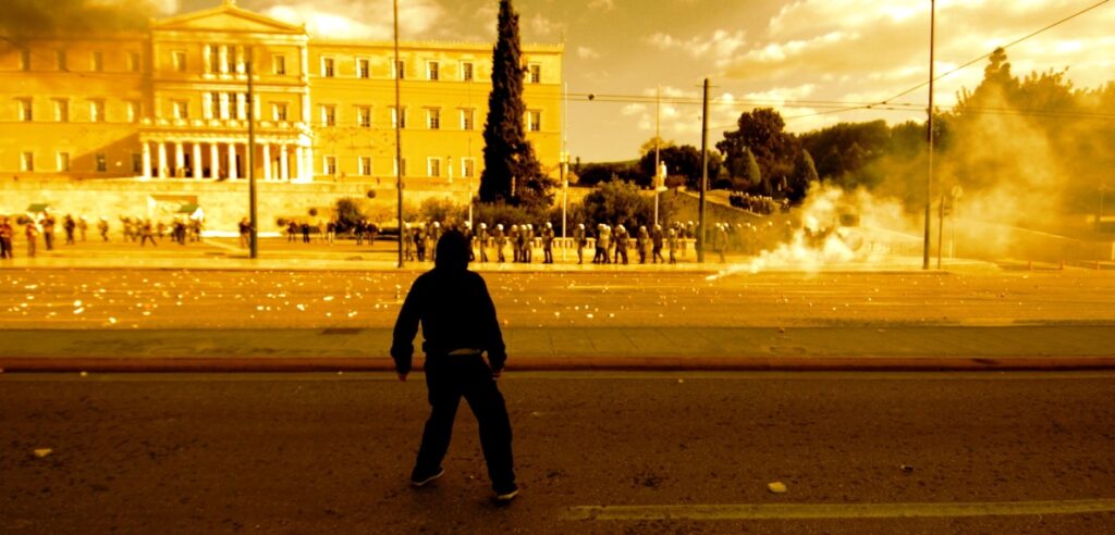 Το “plan B” της κυβέρνησης σε περίπτωση γενικευμένων ταραχών! – Ηδη ελικόπτερα πετάνε πάνω από την Αττική…