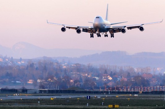 Σαντορίνη: Έκρυψε σε βαλίτσα δύο κιλά ηρωίνη και ταξίδεψε κανονικά