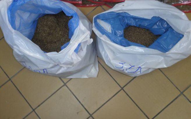 Δύο συλλήψεις για κατοχή λαθραίου καπνού