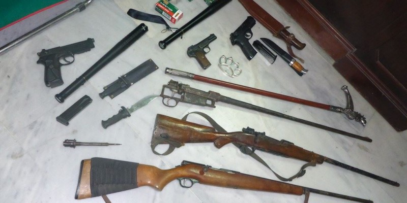 Σύλληψη τριών Ρομά στο Ζεφύρι για κατοχή όπλων και κλοπές