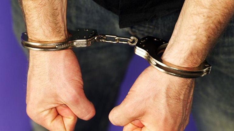 Ρέθυμνο: Σύλληψη 44χρονου για κατοχή όπλων και κροτίδων