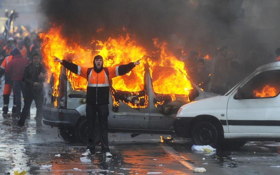 Οδηγός επιβίωσης σε καιρό … πολέμου – Τι να αποθηκεύσετε και πως να οργανώσετε την ασφάλειά σας!