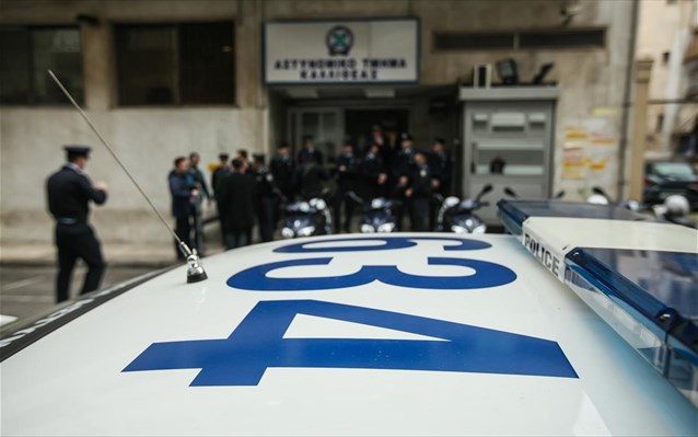 Εξαρθρώθηκε σπείρα που εξωθούσε γυναίκες στην πορνεία