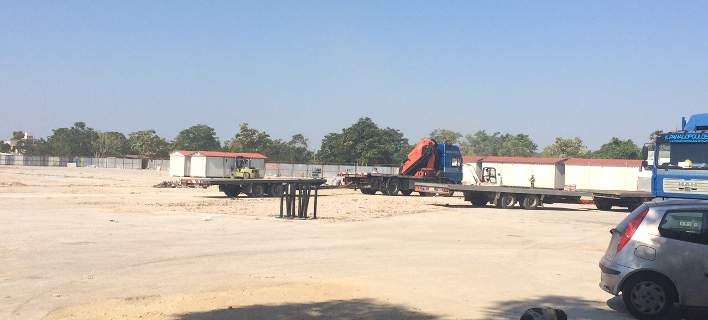 Μπήκαν τα κοντέινερ στον Ελαιώνα -Θέμα χρόνου να φύγουν από το Πεδίον του Άρεως οι λαθρομετανάστες [εικόνες]