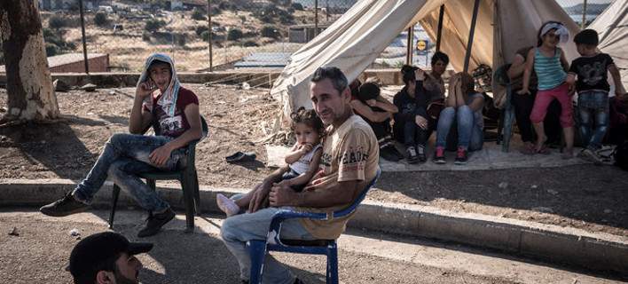 NY Times: ”Ντροπή για την Ευρώπη -Αφήνει αβοήθητη την Ελλάδα με τους λαθρομετανάστες”