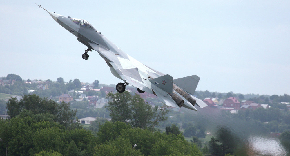 Το Sukhoi PAK FA μας αφήνει άφωνους με τους θεαματικούς ελιγμούς του [βίντεο]