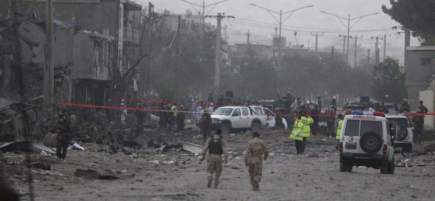 Ένα μέλος της ΝΑΤΟϊκής δύναμης και δύο ένοπλοι νεκροί σε επίθεση στην Καμπούλ