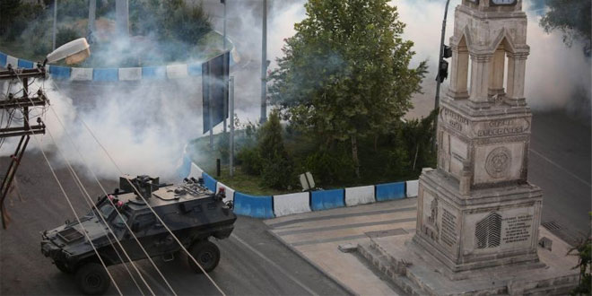 Video: Εκτός ελέγχου οι συγκρούσεις στην τουρκική Sirnak – Οδομαχίες του τουρκικού Στρατού με μαχητές του ΡΚΚ μέσα στη φλεγόμενη πόλη!