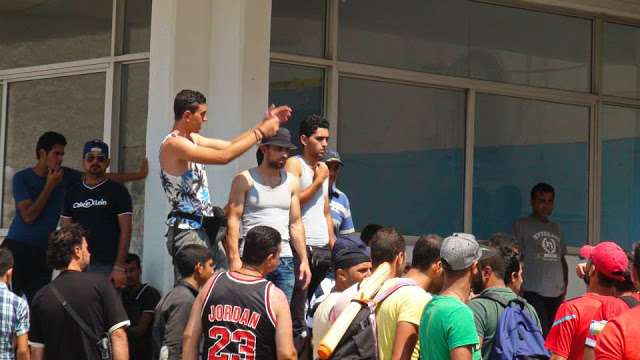 Λαθρομετανάστες επιχείρησαν να κατεβάσουν την ελληνική Σημαία στην Κάλυμνο! – Οι κάτοικοι απάντησαν με δυναμίτες! (εικόνες)