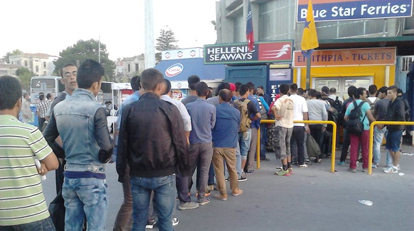 Μεταναστευτική «βόμβα» και στη Μυτιλήνη: 3.000 λαθρομετανάστες περιμένουν πλοίο να φύγουν