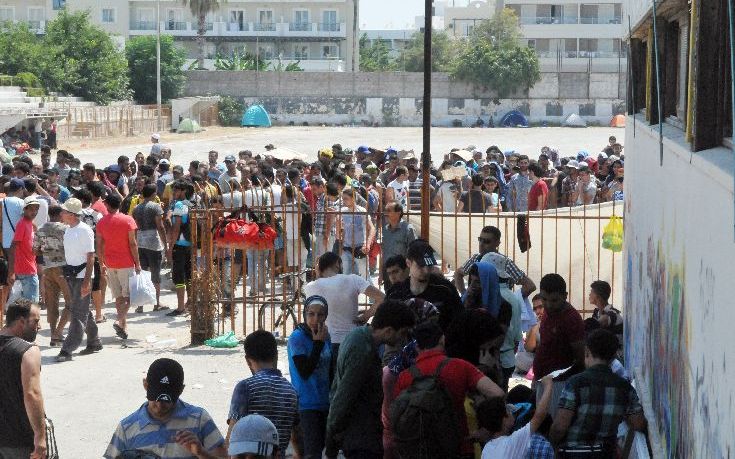 Το βράδυ η επιβίβαση λαθρομεταναστών από τη Συρία στο «Ελευθέριος Βενιζέλος»