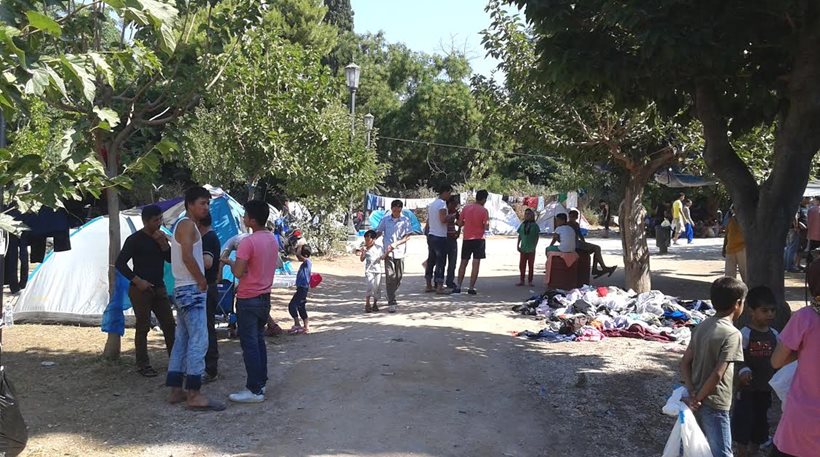 Μετά τις 3 το μεσημέρι η μεταφορά των λαθρομεταναστών στο Βοτανικό