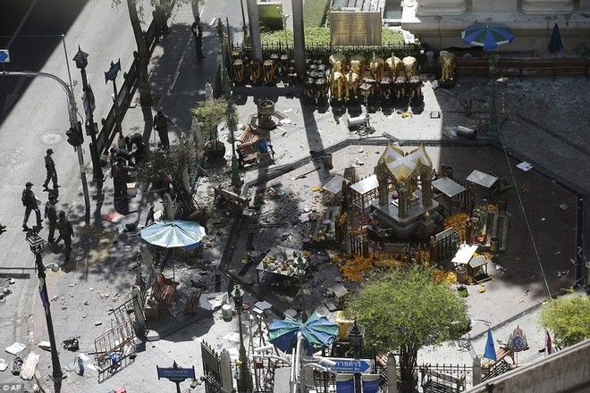 Επίθεση στην Μπανγκόκ: Τρεις υπόπτους αναζητά η αστυνομία, ένταλμα σύλληψης για έναν ‘αλλοδαπό’
