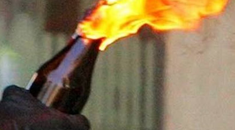 Άγνωστος έριξε μολότοφ σε ψητοπωλείο στην Τούμπα