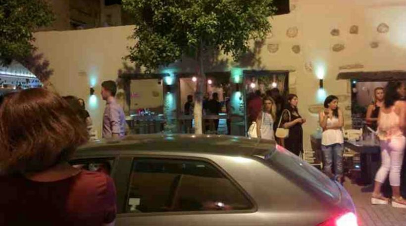 Δολοφονική απόπειρα στα Χανιά: Μπήκε σε καφετέρια και πυροβόλησε το θύμα του πέντε φορές από κοντά!