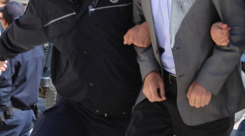 Για “διάσπαση της εθνικής ενότητας” προφυλακίστηκαν πέντε δήμαρχοι κουρδικών πόλεων