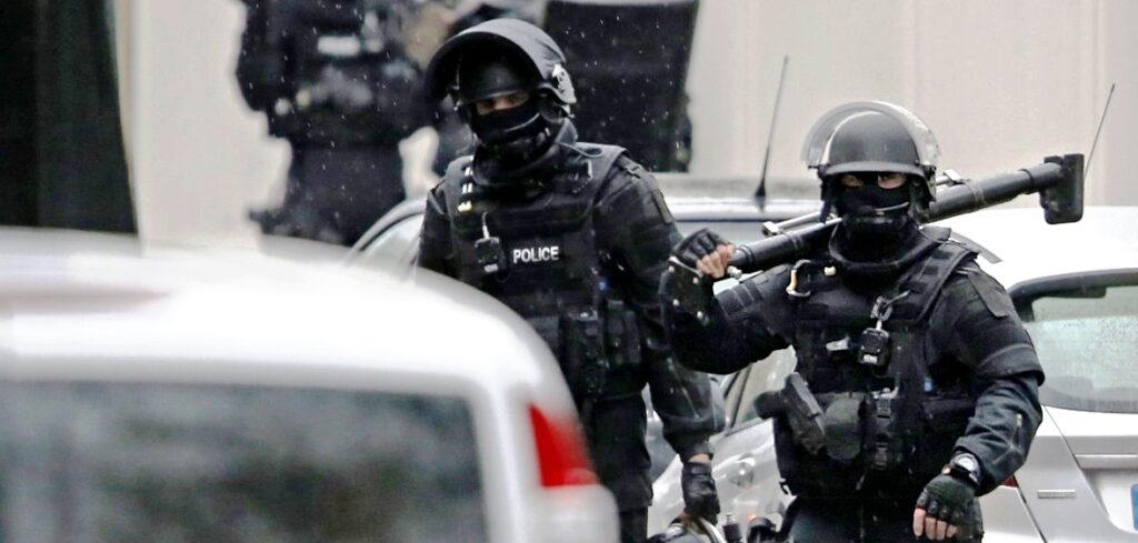 ΕΚΤΑΚΤΟ: Μακελειό στην Γαλλία – Καταιγισμός πυροβολισμών με 3 νεκρούς και 4 τραυματίες