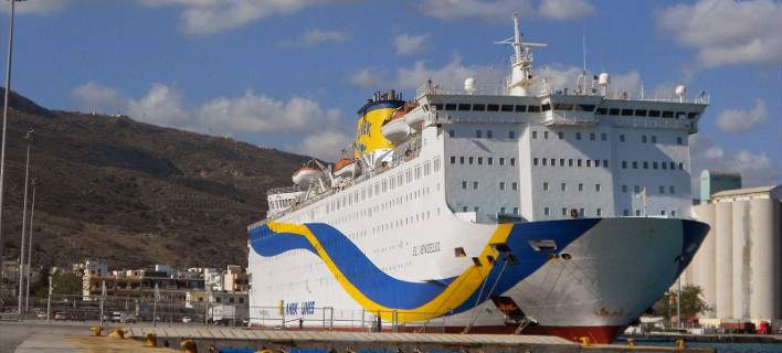 Ξεφορτώνουν 2.500 λάθρο την ημέρα – Νέο πλοίο έρχεται σήμερα