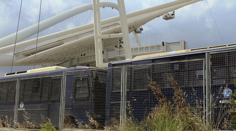 Επεισόδια στο ΟΑΚΑ λίγο πριν την αναμέτρηση του Ολυμπιακού με το Λεβαδειακό