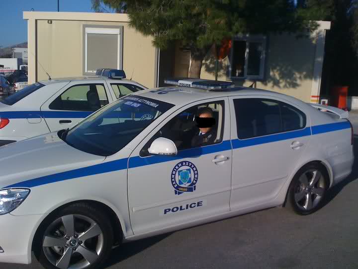 Βάρη: Αστυνομικοί έπιασαν ληστές με τα δικά τους Ι.Χ. αυτοκίνητα καθώς δεν υπήρχε περιπολικό!