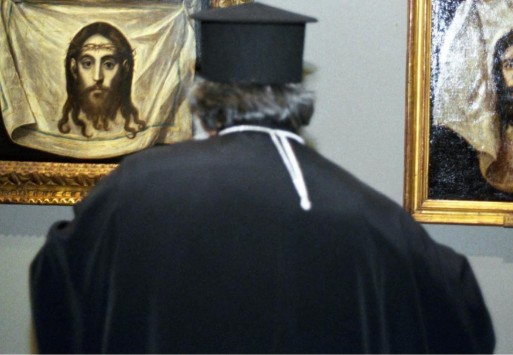 Φθιώτιδα: Απατεώνες προσπαθούν να πάρουν λεφτά από ιερείς