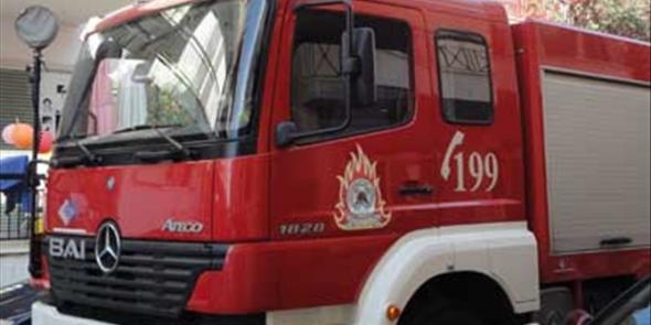 Μικρή εστία φωτιάς στην Κηφισίας- Άμεση κινητοποίηση της Πυροσβεστικής