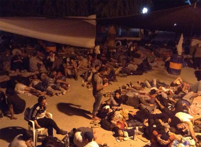 Νέα αεραπόβαση της ΕΛ.ΑΣ. στη Μυτιλήνη: Στέλνουν διμοιρίες ΜΑΤ για τους λάθρο – Φόβοι για εξέγερση (φωτό, vid)