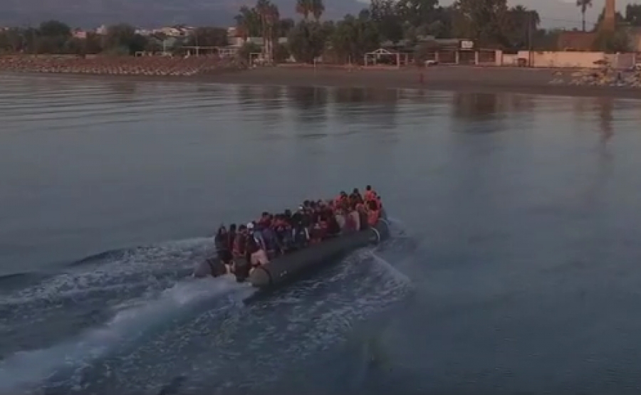 Δείτε καρέ – καρέ την απόβαση λαθρομεταναστών στην Κω (Βίντεο)