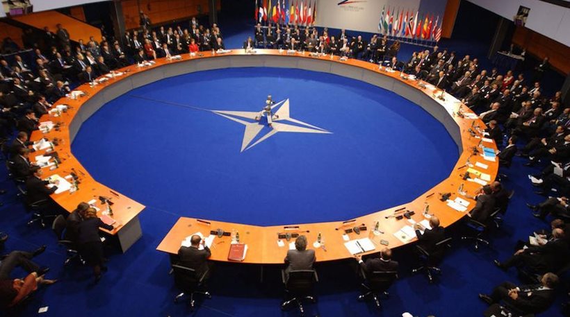 ΝΑΤΟ: ”Δεν υπάρχει στρατιωτική λύση στο μεταναστευτικό”