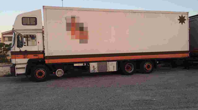 Έβρος: Εντοπίστηκαν 26 λαθρομετανάστες σε ειδική κρύπτη φορτηγού