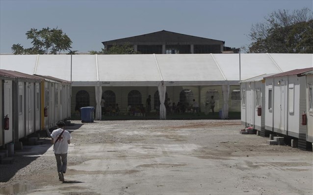 Στις 3000 έχουν φτάσει οι λαθρομετανάστες που έχουν φιλοξενηθεί στον Ελαιώνα