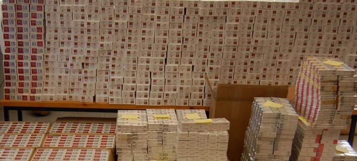 Κατασχέθηκαν 12.700.000 λαθραία τσιγάρα στον Πειραιά