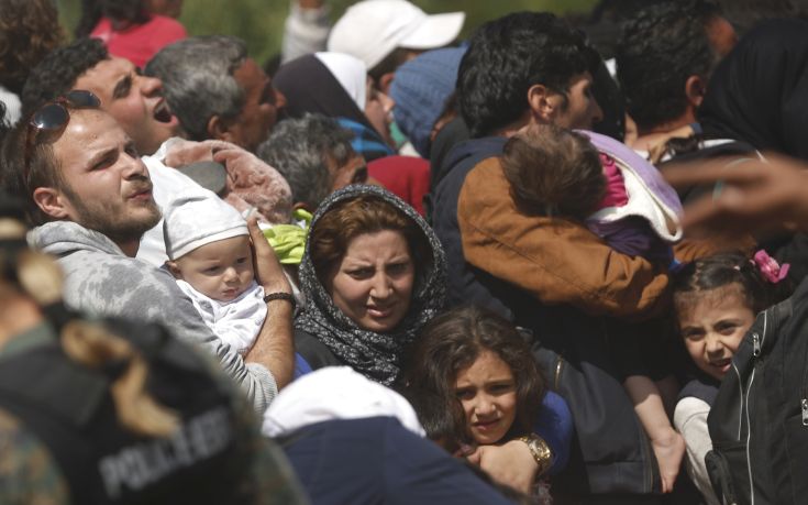 Σε λειτουργία τα πρώτα κινητά δικαστήρια για τους λαθρομετανάστες στην Ουγγαρία