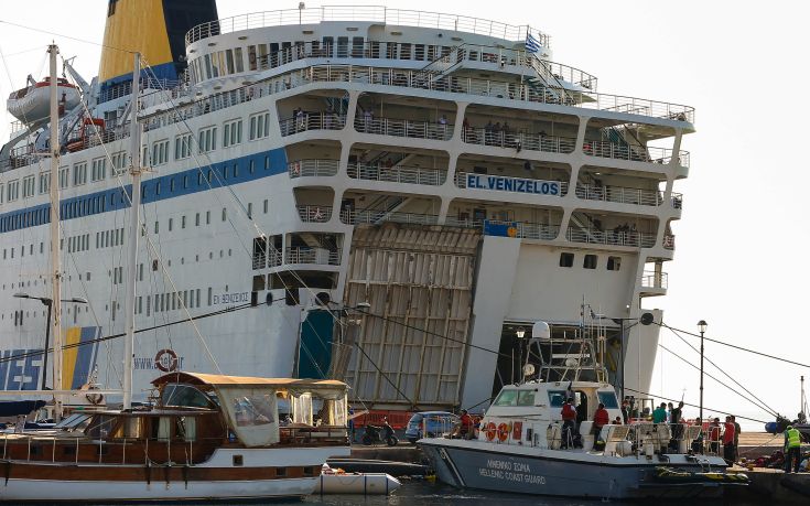 Έρχονται στο Πειραιά 2.498 λαθρομετανάστες από τη Μυτιλήνη