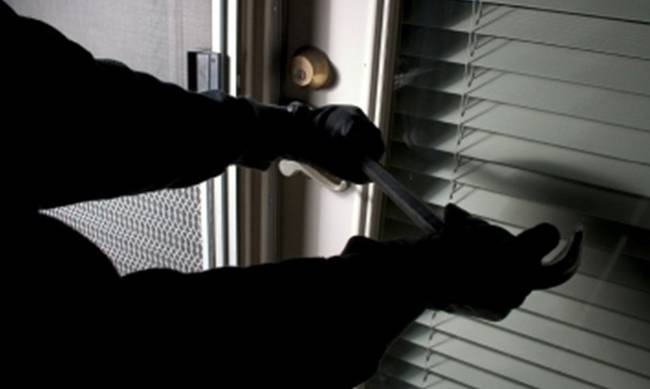 Ληστές “έγδυσαν” δεκάδες σπίτια στη δυτική Αττική