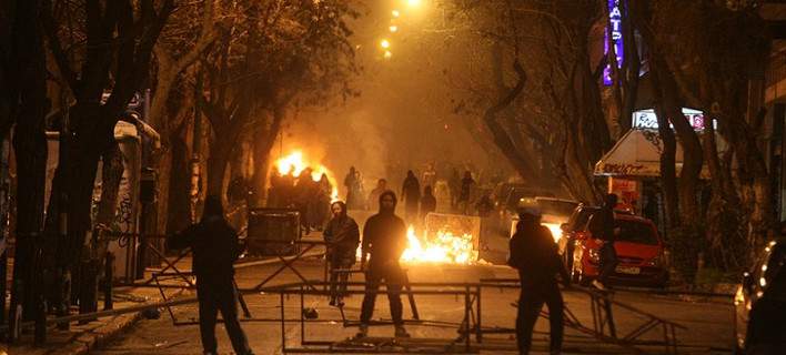 Συνελήφθη ένας 19χρονος για επεισόδια στα Εξάρχεια