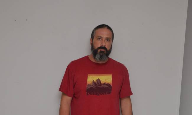 Στη δημοσιότητα οι φωτογραφίες του Πετρακάκου και της συντρόφου του