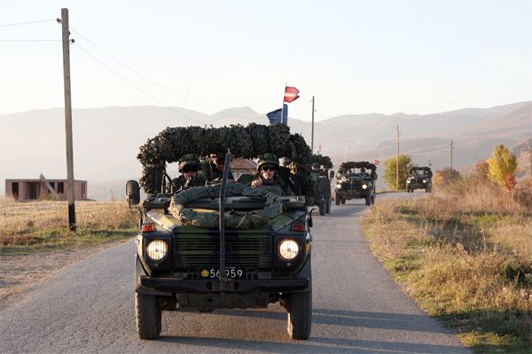 Η Λετονία “εκλιπαρεί” για επιπλέον δυνάμεις του ΝΑΤΟ στη χώρα της!