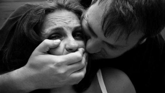 Κύπρος: Την απήγαγε και τη βίασε ο πρώην σύντροφός της