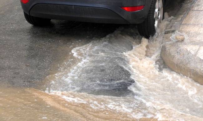 Η κακοκαιρία έπληξε την Παλαιοκαρυά Τρικάλων (φωτο)