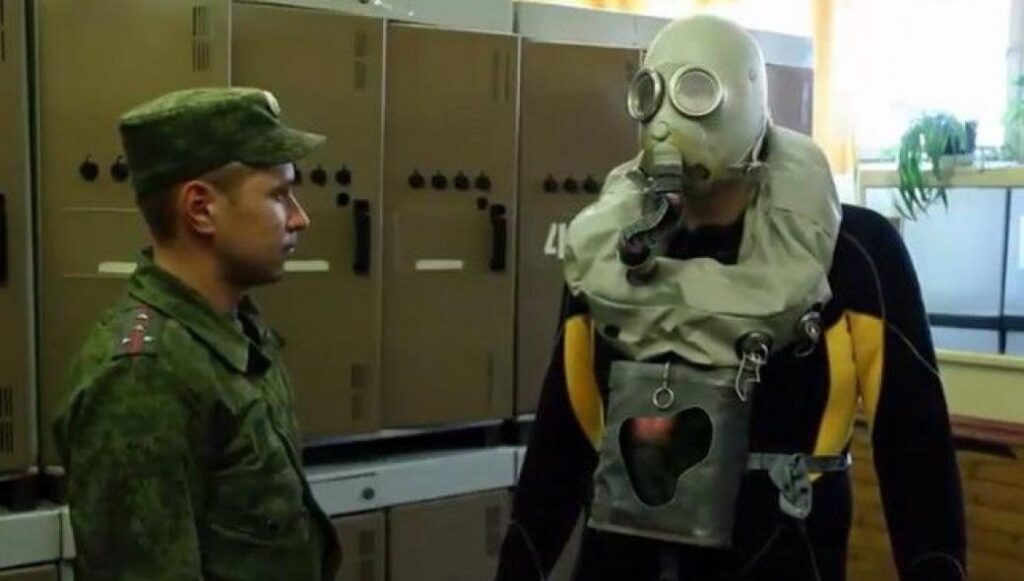 Κάτω από το νερό για δύο ώρες, χωρίς μπουκάλες οξυγόνου για τους Ρώσους καταδρομείς! [βίντεο]