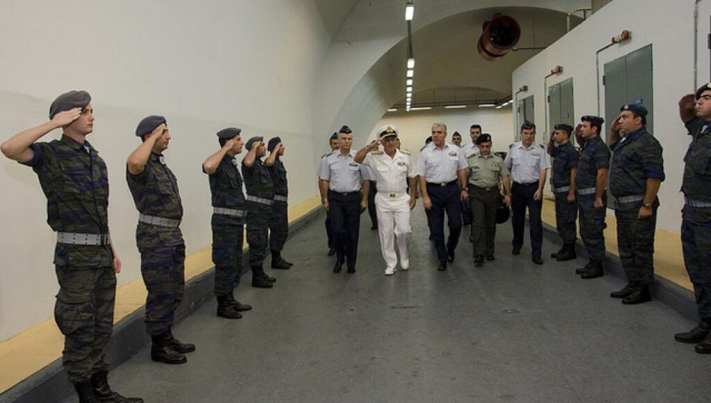 Σε 1η Στρατιά, ΑΤΑ, ΕΚΑΕ, 1ο ΑΚΕ και 110 ΠΜ ο Α/ΓΕΕΘΑ [φωτο]