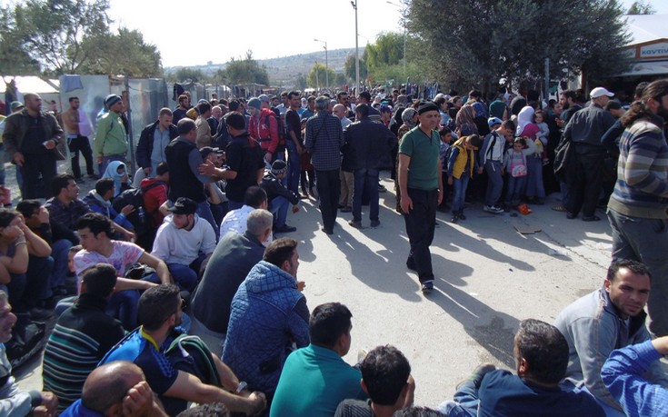 Χιλιάδες λαθρομετανάστες σε Λέσβο και Χίο τινάζουν στον αέρα προγραμματισμό και υποδομές